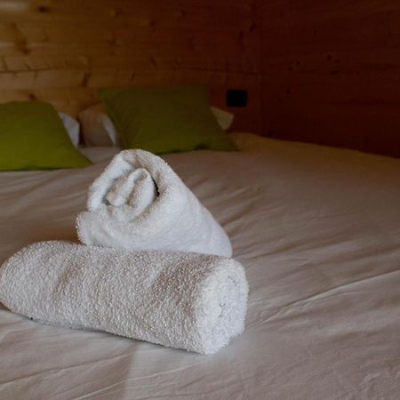 Отель Hiska-Glamping Айдовшчина Экстерьер фото