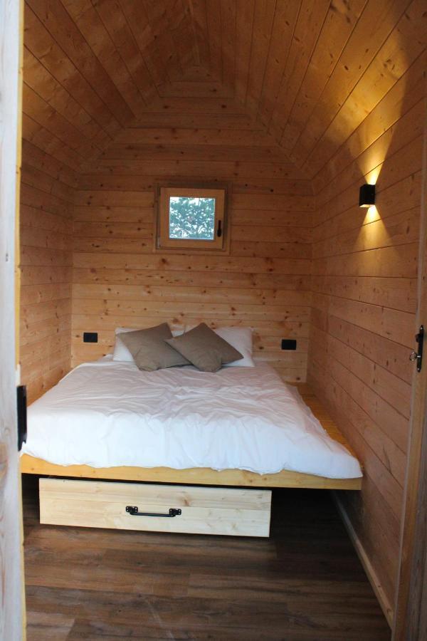 Отель Hiska-Glamping Айдовшчина Экстерьер фото