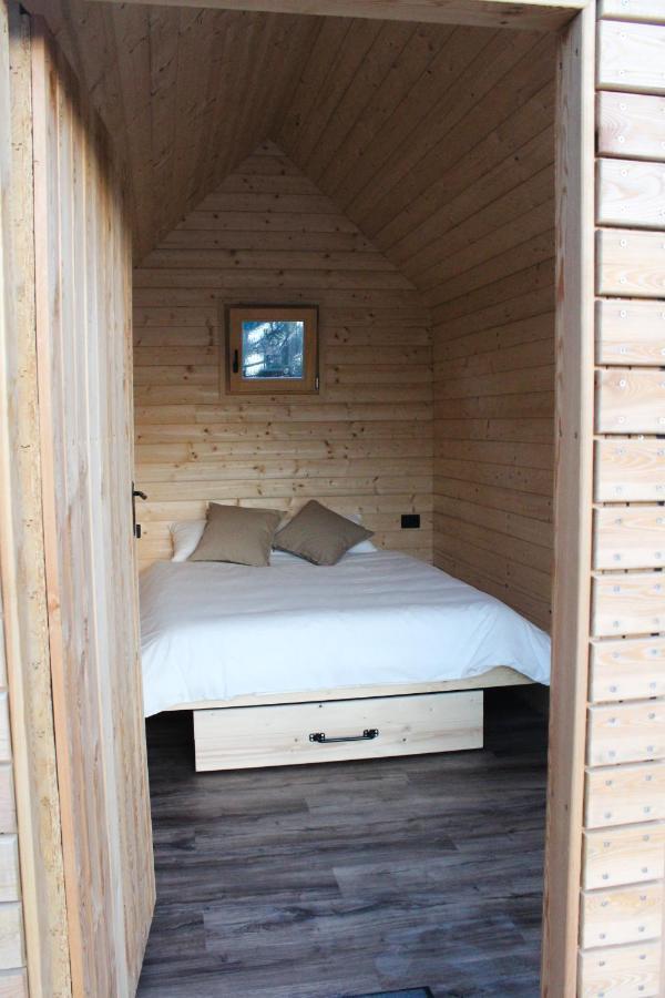 Отель Hiska-Glamping Айдовшчина Экстерьер фото